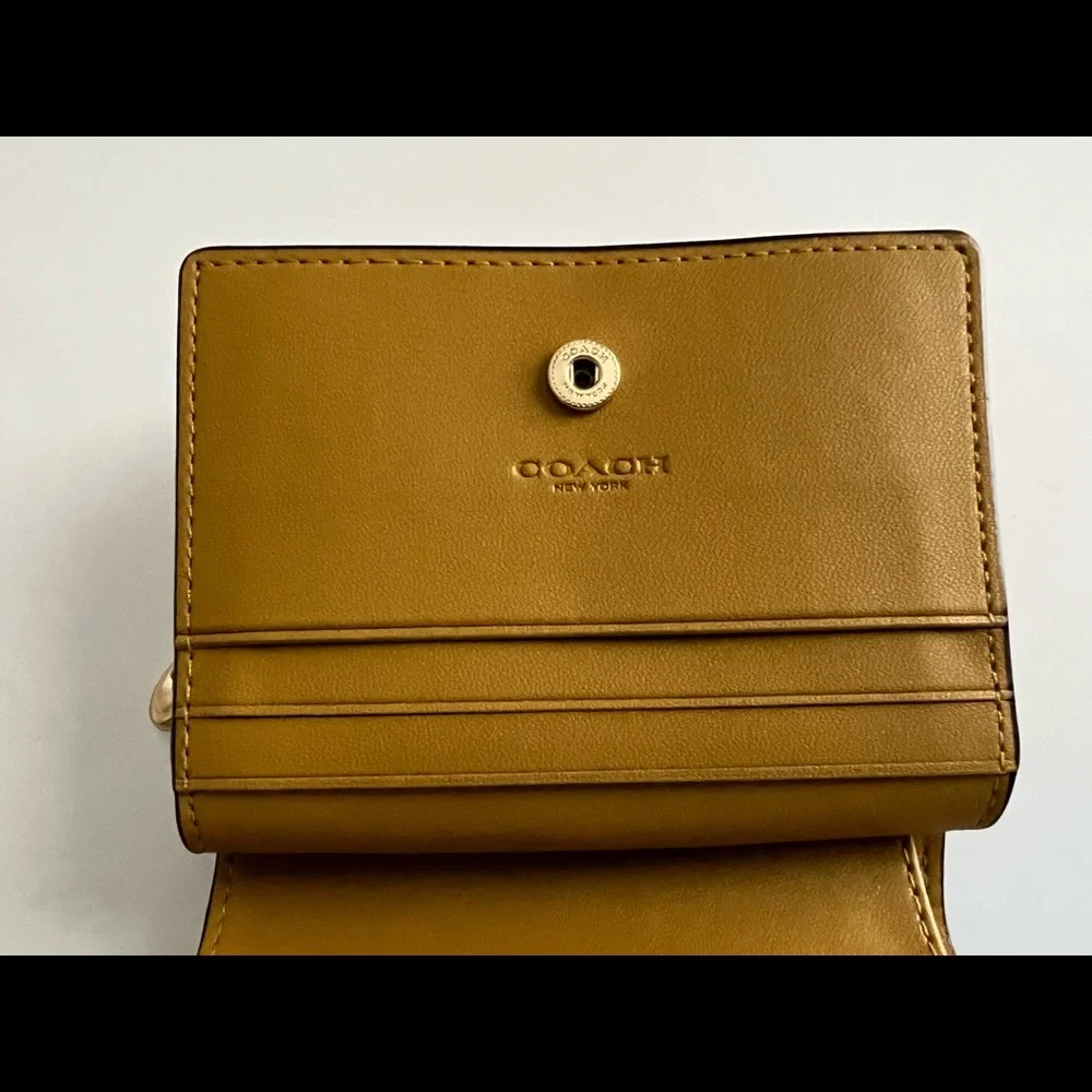 Coach Yellow Leather Croco Style Wallet - Picture 9 of 11